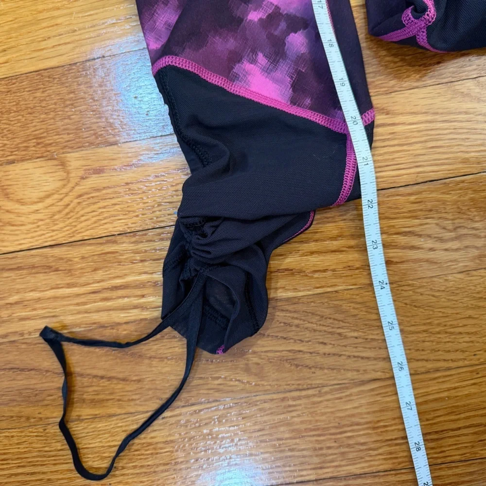 Lululemon Sweaty Endeavor Tight Blooming Pixie Raspberry Black - Size 4